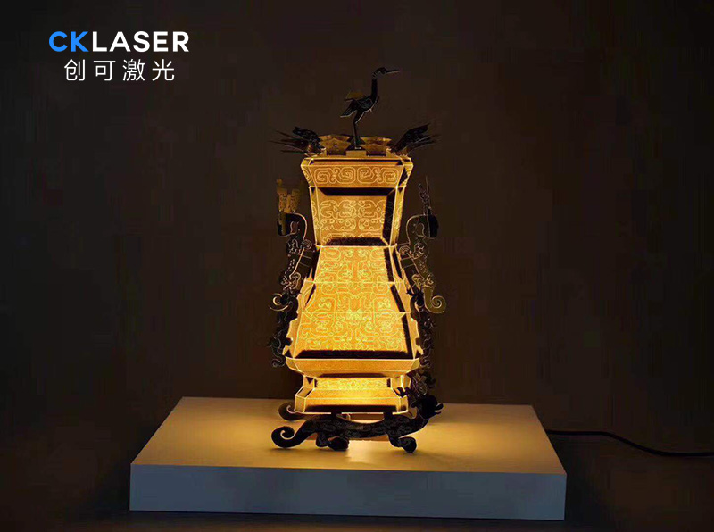 鏤空紙雕剪影燈廠家秘密武器：超級激光打標機